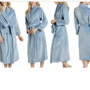 Carole Hochman Ladies' Plush Wrap